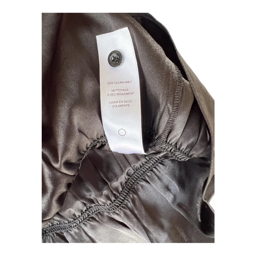 FRAME Ruched V-Neck Silk Short Sleeve Blouse - Picture 6 of 6